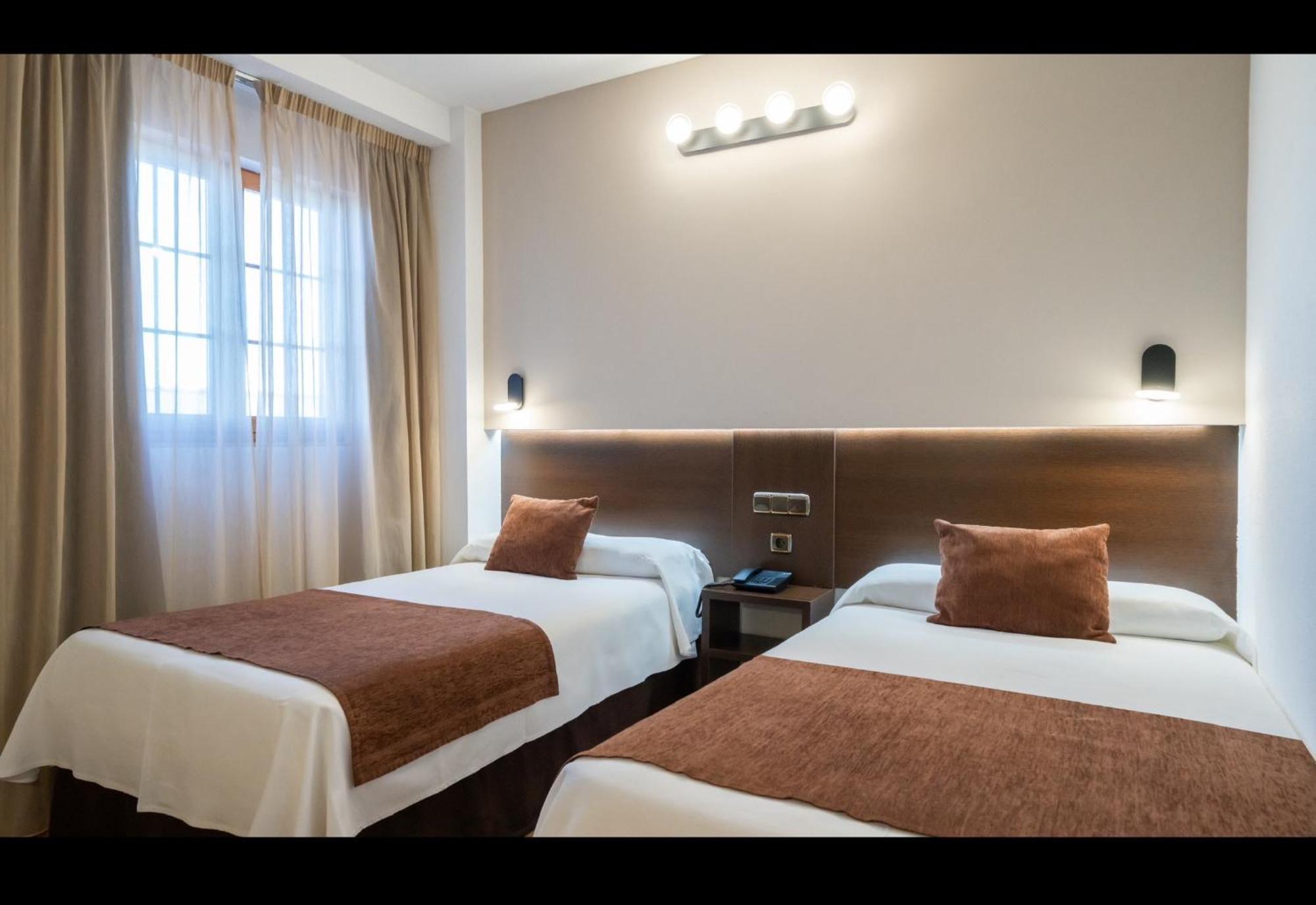 Hotel Mozarbez Salamanca Экстерьер фото